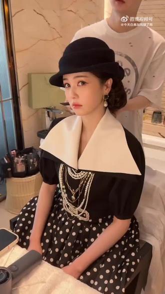 #今日份优雅名媛风穿搭 #2分钟 尽情欣赏白鹿的美貌