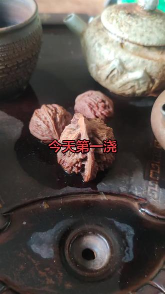 万物皆可盘着玩#核桃#盘核桃#茶生活 #核桃