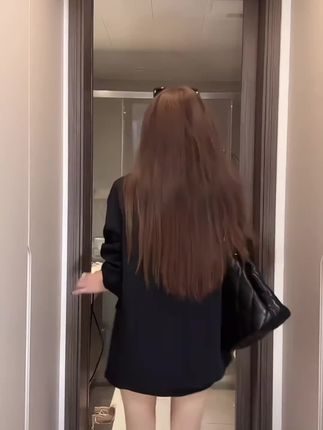 高级灰韩版小西装外套女2025早春新款宽松时尚气质休闲炸街西服#时尚气质穿搭 #辣妹穿搭 #今日穿搭 #黑色系穿搭 #时髦穿搭