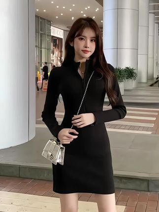 #高级感穿搭 #辣妹穿搭 #内搭外穿都好看 #小个子显高显瘦穿搭 #小黑裙