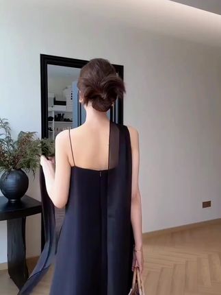 醋酸配飘带抹胸吊带连衣裙夏季法式原宿风简约长裙女#抹胸连衣裙#法式风格 #简约大气#长裙穿搭 #吊带款式