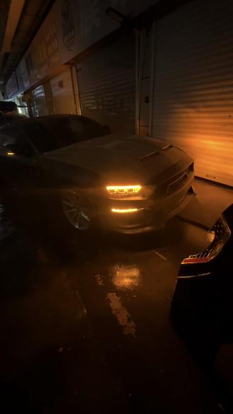 6.5代中规野马感觉大灯像瞎子一样要改灯,我建议直接上一对改装大灯,亮度满意的情况下也提升了颜值,还保留了原装大灯,而且性价比也很高!#福特野马 #改灯 #大灯不够亮