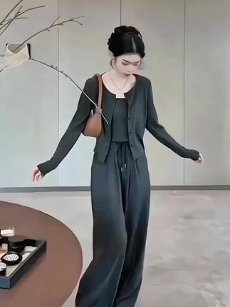 春季慵懒风套装女2025新款时尚网红气质显瘦三件套洋气减龄一整套#引领时尚潮流 #时尚气质穿搭 #气质显瘦穿搭 #新品穿搭