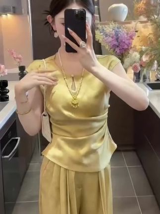 气质收腰上衣~#上热门 #上热门🔥 #抖音小助手 #抖音小助手dou上热门 #看过来