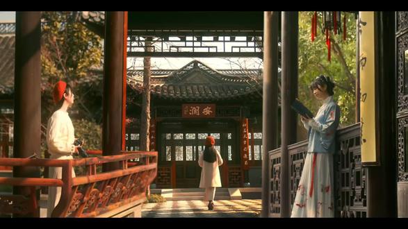 大美扬州,国风新生活
烟雨江南,诗画扬州。瘦西湖清波荡漾,东关街古韵悠长,一城风月半城诗,赏园林、品淮扬、听古韵,赴一场千年风雅之约。#扬州 #扬州生活 #扬州旅游 #扬州国风