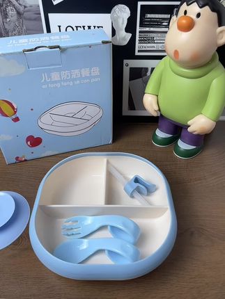 #宝宝辅食餐盘 全新升级宝宝分格餐盘,吸力大、还配了喝汤吸管和叉勺。方便宝宝自主进食。造型可爱宝宝真的太爱了。#宝宝自主进食餐盘#宝宝餐具、母婴好物