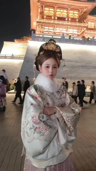 esther对我笑 #手势舞 #白菜对我笑