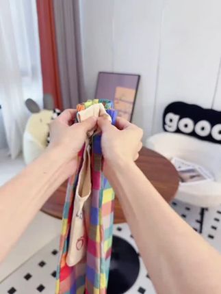 女童夏季背心背带扣字母卡通印花甜美宝宝宽松彩色格纹裤可爱套装#女童套装#背心套装#可爱套装#韩版套装#休闲套装