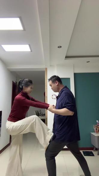 父亲的托举(战损版)