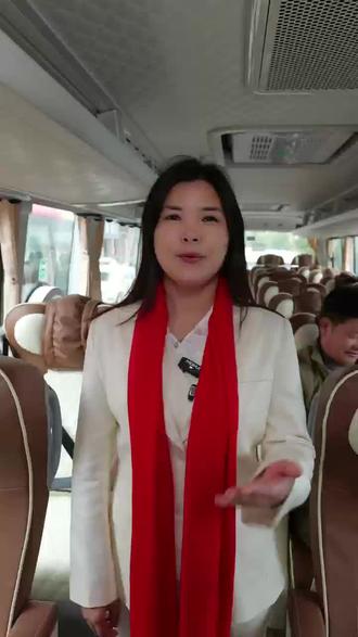 平安到达,一帆风顺,把旅客稳稳送到目的地###大巴女司机 江华→长沙