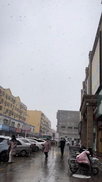 昨天那些说不下雪就炸聊城的不用炸了