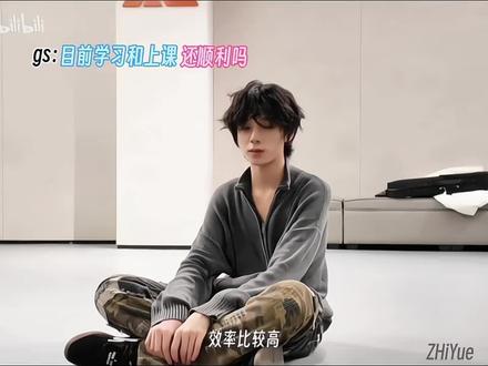 你又像当年一样出现了
#橹穆 #王橹杰 #穆祉丞 #荣耀之战纪录片