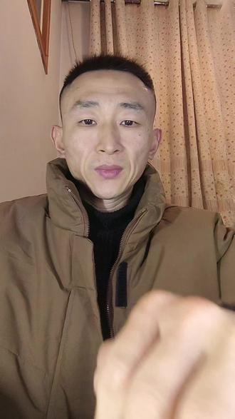 鄙人档期太满,春晚就不参加了。#吹牛