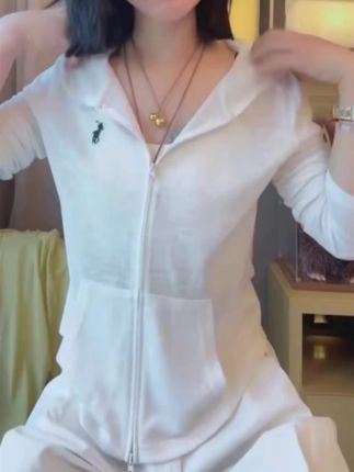 #新款上新 #好物推荐🔥 #显瘦洋气又减龄 #美出高级感 #穿搭