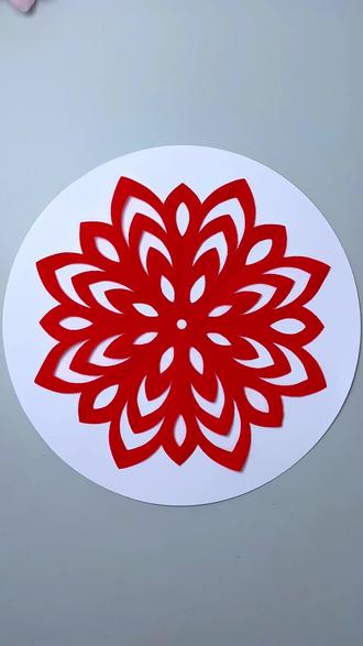 画几条弧线,剪漂亮窗花!非常简单,小朋友都能学会!#亲子手工 #剪纸 #窗花 #新年手工 #儿童手工剪纸