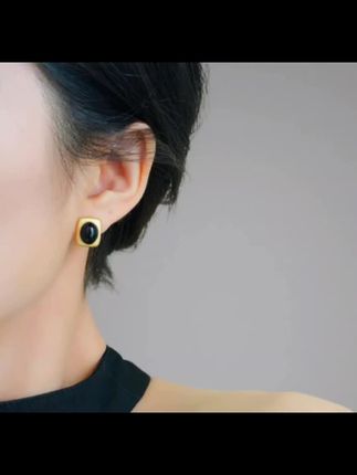 磨砂法式复古黑金色小巧方形耳环#时尚饰品 #精美耳饰 #耳环