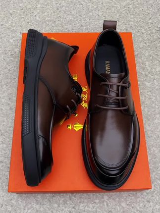 #时尚休闲 #真皮男鞋 #简约大气 #只做高品质 #爆款热卖中