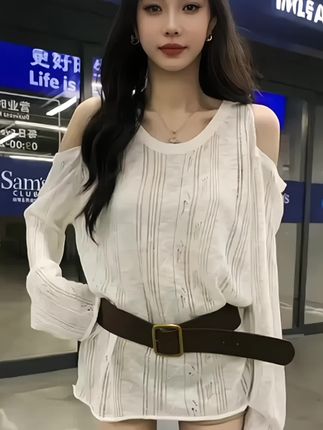 #露肩上衣#高级感穿搭 #简约穿搭 #ootd穿搭 #慵懒风穿搭