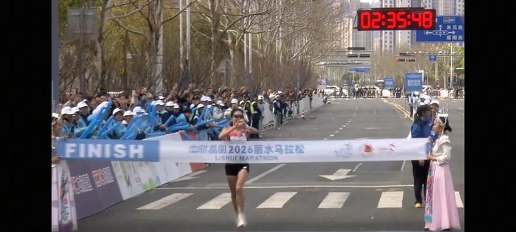 恭喜张水华拿到丽水马拉松全马冠军,也打破了赛会记录。#大连马拉松 #厦门阳光跑团