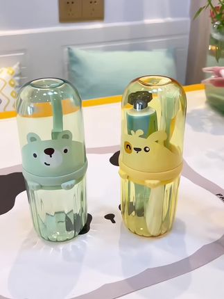 #创作灵感 好可爱的卡通三合一洗漱杯,孩子住宿或出去旅行,杯把手还是可以拆卸的,携带非常的方便!#卡通洗漱杯 #三合一洗漱杯 #学生漱口杯套装 #好物推荐🔥