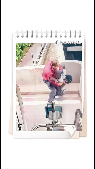 致敬那些不求回报的英雄#画一个故事 #感动瞬间 #正能量