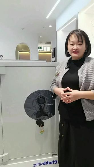 皇家御用的品质背书,国际顶级的安防技术,集宝,让每一次守护都尽显高端与安心!#保险柜 #集宝保险柜 #进口保险#家庭安防#潍坊