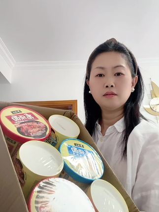 顶大龙须面真的好吃,一次可以吃两桶呢