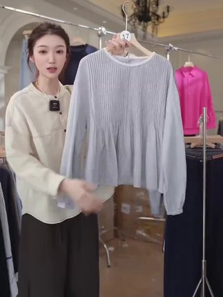 韩系蕾丝边圆领后纽扣设计打褶小衫女2025秋季新款气质精致娃娃衫#时尚衬衫#洋气衬衫#显瘦衬衫#气质娃娃衫#气质娃娃衫