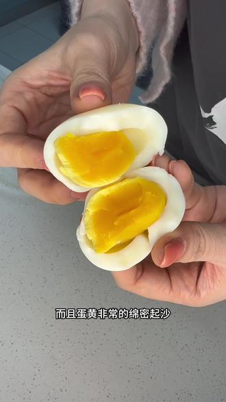 别再乱吃普通鸡蛋啦! 这款彩虹星球的十零鸡蛋,孕妇宝宝都可以闭眼吃,口感真的不一样!一点腥味都没有#彩虹星球十零鸡蛋 #鸡蛋 #无菌无抗可生食鸡蛋 #彩虹星球安全食材 #强烈推荐
