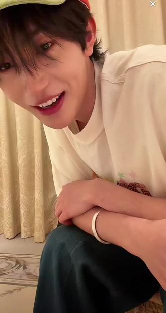 哎呦腻歪的🥰🥰🥰#张翅 #直播 #男友视角 #晚安 @张翅