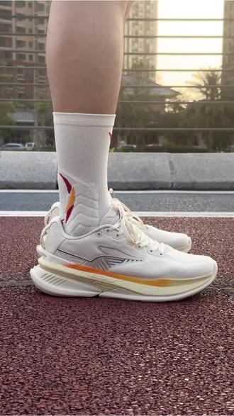 新升级!又帅又能跑的赤焰6来啦! #赤焰6 #跑步鞋 #跑鞋 #好鞋推荐 #支撑