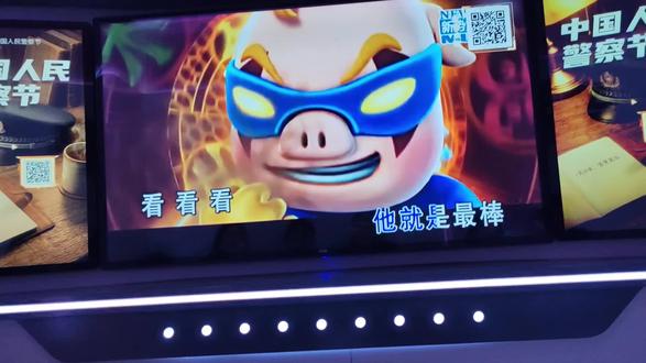 以为长大了就能唱一点成熟的歌,聊一点有深度的天#猪猪侠 #唱歌 #ktv正确打开方式