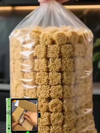 家人们谁懂啊!挖到宝了!就是这个米酥酥锅巴,一口咬下去,满满的米香,酥脆到掉渣!原味米香纯粹,香辣味热辣过瘾,越嚼越上头。追剧、办公、唠嗑的时候来一包,幸福感爆棚。现在价格超划算,赶紧囤起来!#米酥酥锅巴 #零食推荐 #美味酥脆 #强烈推荐 #美食