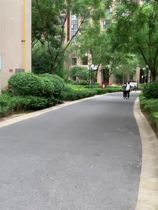 每天都要刷牙,来,宝子们,佳洁士锁白牙膏,美白去黄清新口气#好物推荐🔥 #强烈推荐 #日常分享