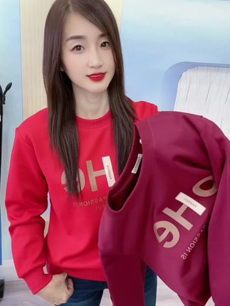 #女装 #红卫衣#本命年 #时尚穿搭分享 #每天穿搭