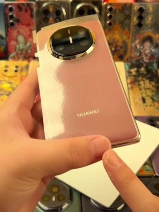 新入手的华为折叠屏手机膜,高清透明全包设计,裸机手感绝了!到手两张,加厚工艺超耐用。📱✨#手机膜推荐 #折叠屏必备