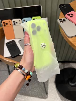 磨砂肤感柔彩手机壳,颜值和手感都超赞!#磁吸手机壳 #防摔手机壳 #高颜值 #手机壳推荐 #这个手机壳真的长在我心巴上了