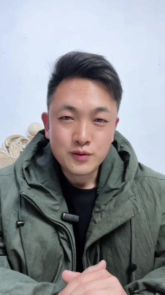 封面标题: 累了就看,格局打开
视频简介: 该视频以宇宙的浩瀚对比人类的渺小,引导人们放下生活中的纠结计较,传递每天开心快乐才是人生意义的理念,带来情绪疏解与认知提升。
抖音关键词: #智慧人生 #人生哲理 #认知觉醒 #心态调整