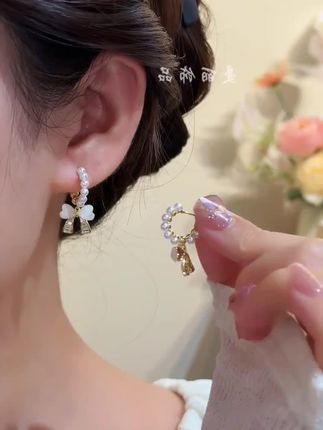 铜合金耳饰 2025仙女风微嵌蝴蝶结耳钉#时尚耳饰 #耳环 #谁带谁好看
