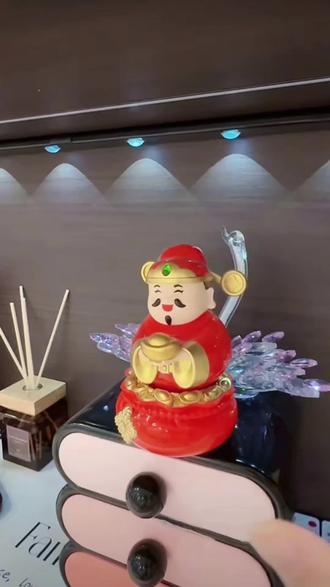 2026新款太阳能摇摆财神爷收银台办公室桌面家居摇头喜庆车载摆件#新款财神爷摆件 #太阳能财神爷摇头摆件 #车载摆件推荐