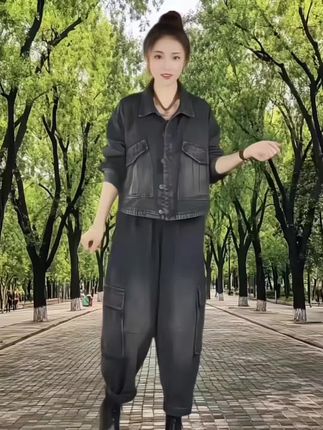 2025宽松休闲牛仔套装#谁穿谁好看 #每日穿搭 #穿出自己的风格 #夏季穿搭