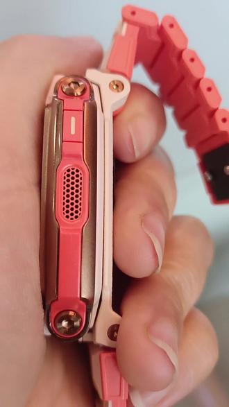 听说真正的大佬只看侧面就能知道手表型号,我把画面调成黑白,你能看出来最后一个是什么手表吗?#小天才 #小天才电话手表 #大咖成长日记 #丰都小天才 #同城好物