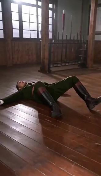 AI请我当武替,替李连杰跟周比利PK。