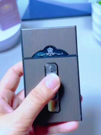 是时候安排一下了#烟盒打火机一体#男神必备 #高端大气上档次 #奇葩打火机#更多好物在橱窗