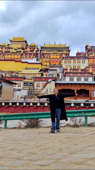 去年肥嘟嘟的母女俩,今年瘦的一塌糊涂#生活很美好记得微笑