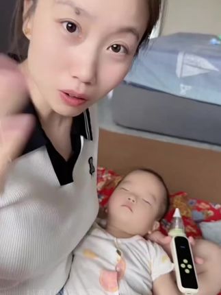 过来人建议,吸鼻器和耳温枪一样提前备上一个!哇爱这款静音软头,娃睡着也能用,9档调节搭配安抚音乐,充电续航长,好打理,妈妈们安排~#电动吸鼻器#带娃神器 #宝宝护理#母婴好物 #育儿经验