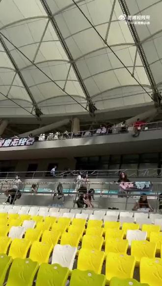 再看到这些占位视频还是会很心疼线下的女神们 爱是最伟大的魔法#橹穆 #橹穆cp #新年音乐会 #王橹杰 #穆祉丞