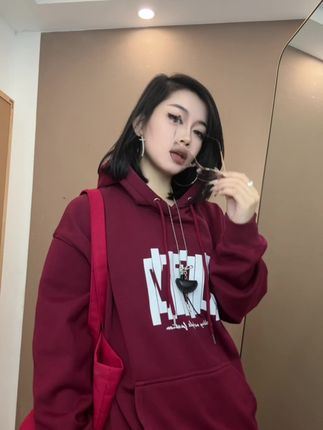 无性别穿搭爆火!这件卫衣男女通杀#ootd穿搭 #连帽卫衣 #秋冬穿搭 #情侣穿搭 #休闲穿搭