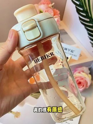 不用拧开盖子可以直接加水的吮吸水壶,品质和细节真的...#好物推荐🔥