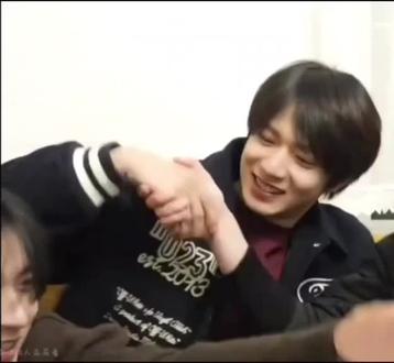 16分钟的视频100分的看点#珍珠小子#时代少年团俄罗斯#团综